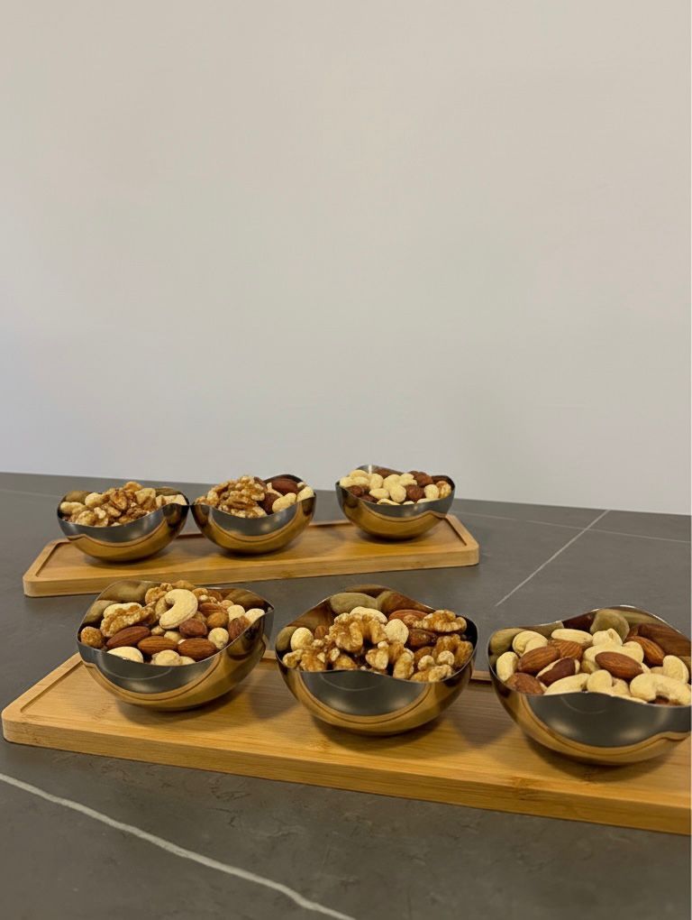 Stainless Steel Bowls Set ( 3 Bowles + Tray )